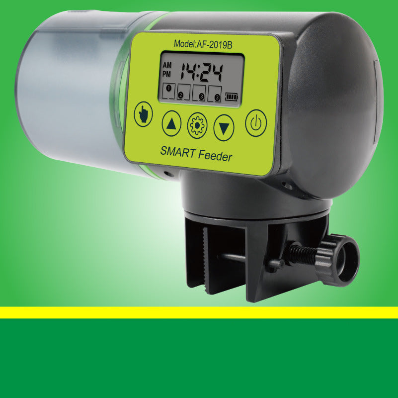 Large capacity fish feeder