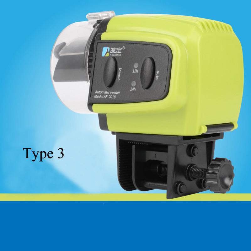 Large capacity fish feeder